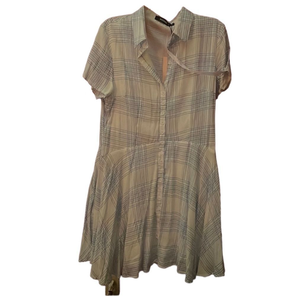 ✨ Missguided
Missguided Skater White & Blue Checked Button Down Shirt Dress✨